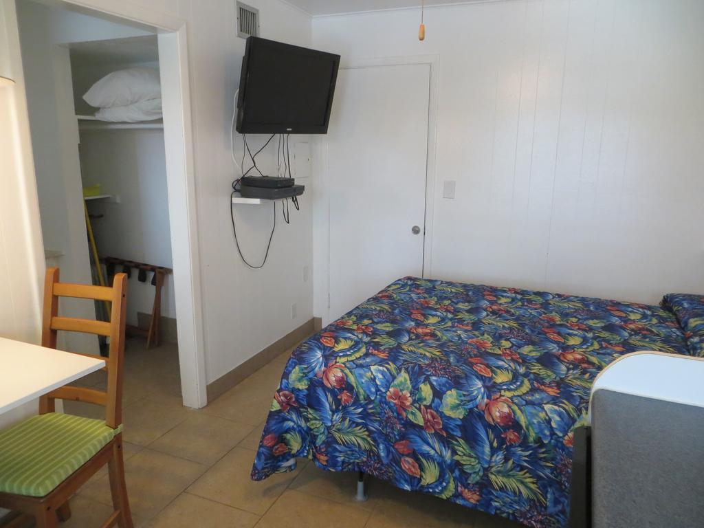 Dolphin Inn Fort Myers Beach Esterno foto