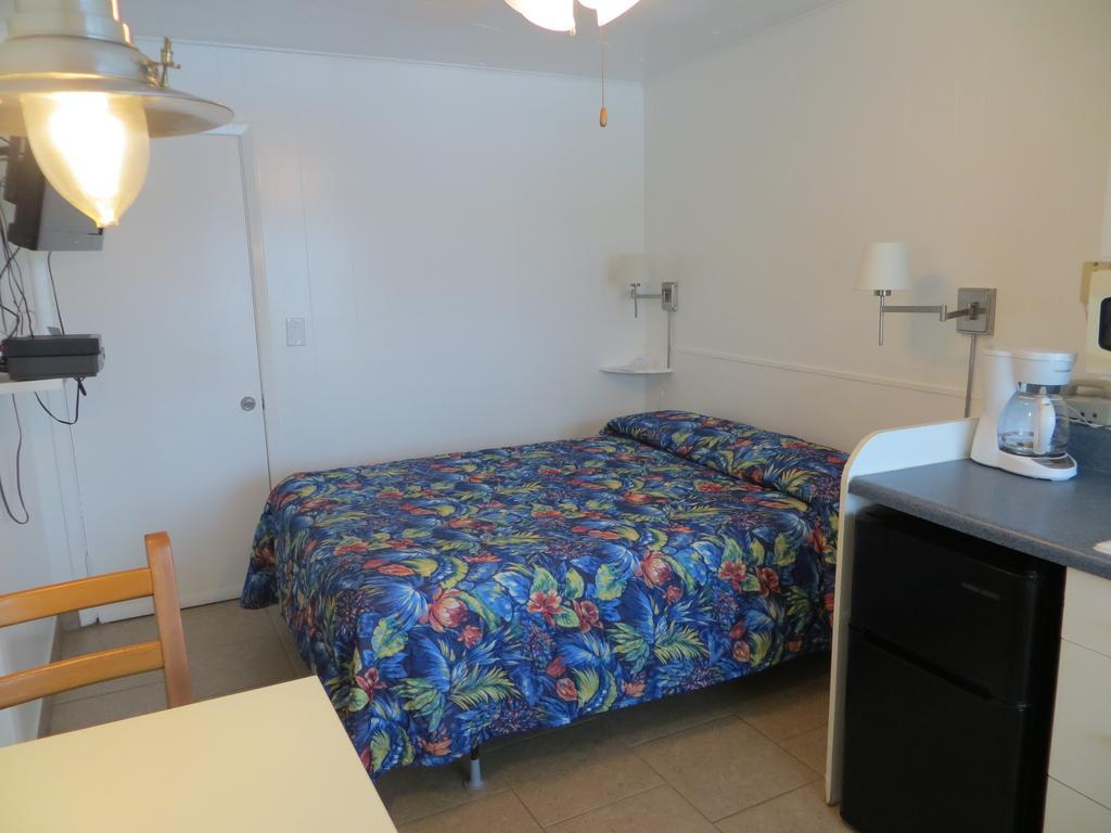 Dolphin Inn Fort Myers Beach Esterno foto