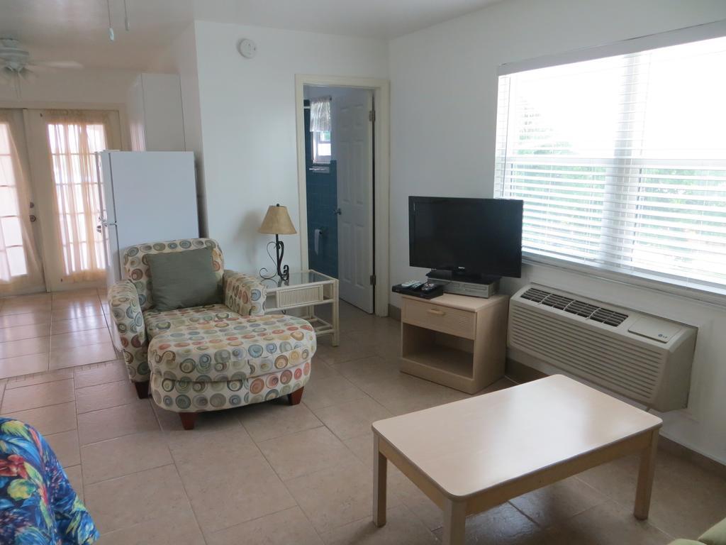 Dolphin Inn Fort Myers Beach Esterno foto