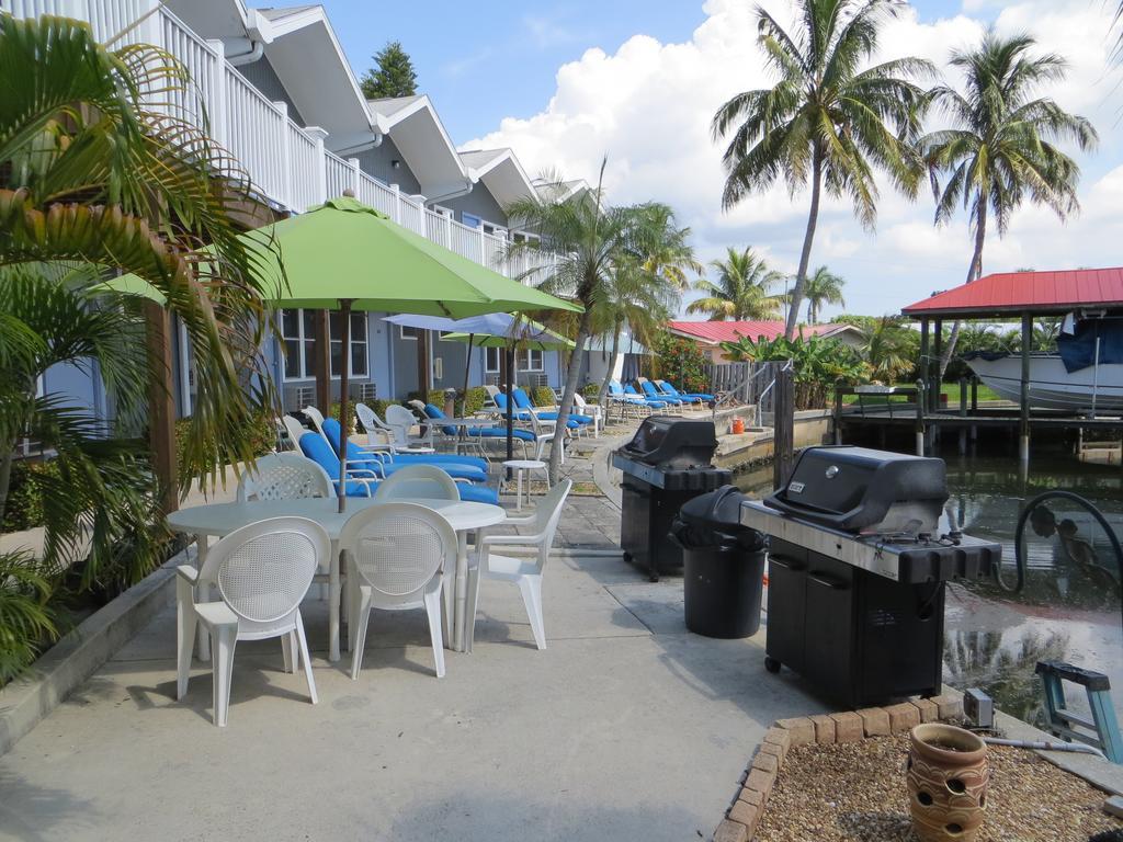 Dolphin Inn Fort Myers Beach Esterno foto
